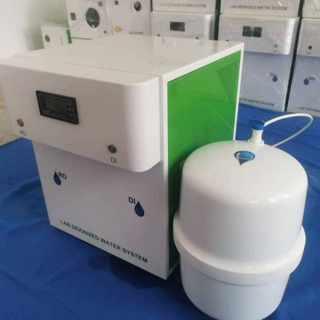 picture of laboratory water deionizer machine